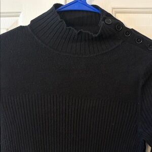 EUC Talbots Mock Neck Sweater w/Buttons Down the Collar